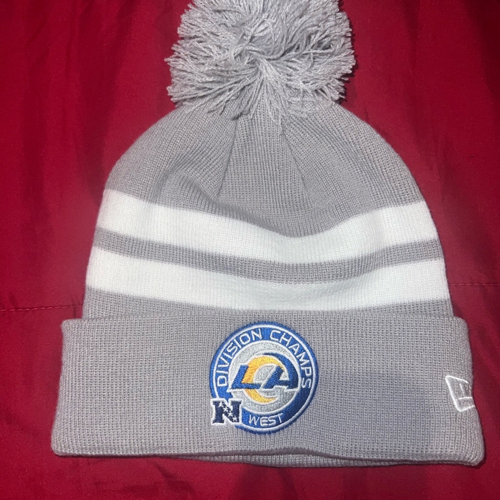 LA Rams Beanie - Picture 3 of 3